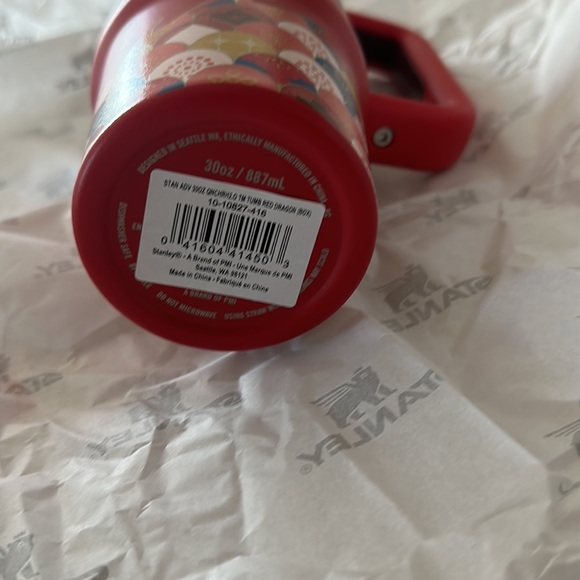 Stanley Red Dragon Lunar New Year Tumbler 30 oz Quencher H2.0 FlowState Cup - Picture 3 of 4